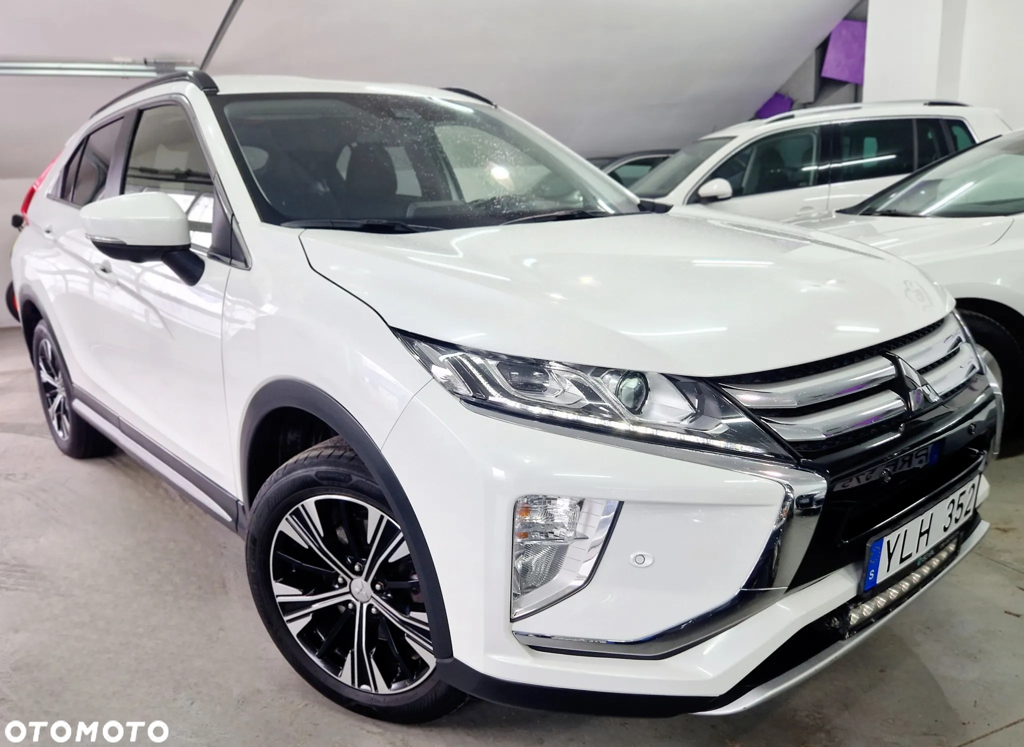 Mitsubishi Eclipse Cross 1.5 T-MIVEC 4WD CVT Diamant+ - 22