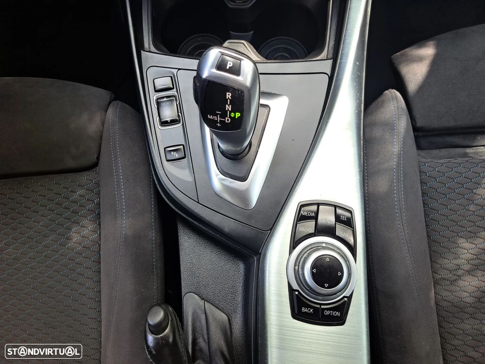 BMW 118 d Pack M Auto - 46