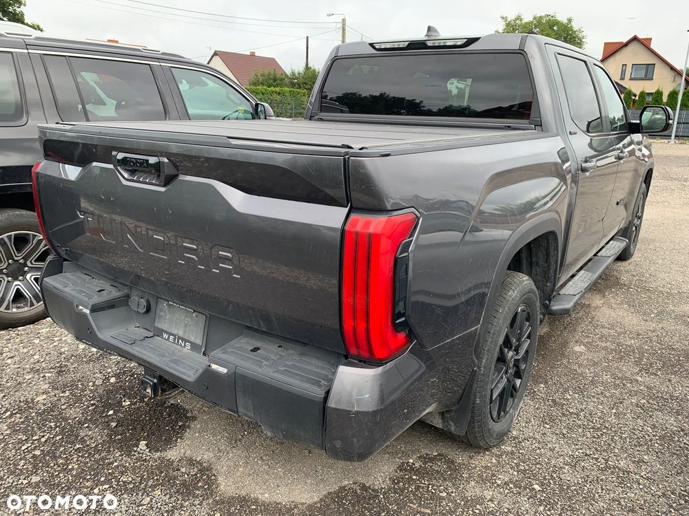 Toyota Tundra - 11