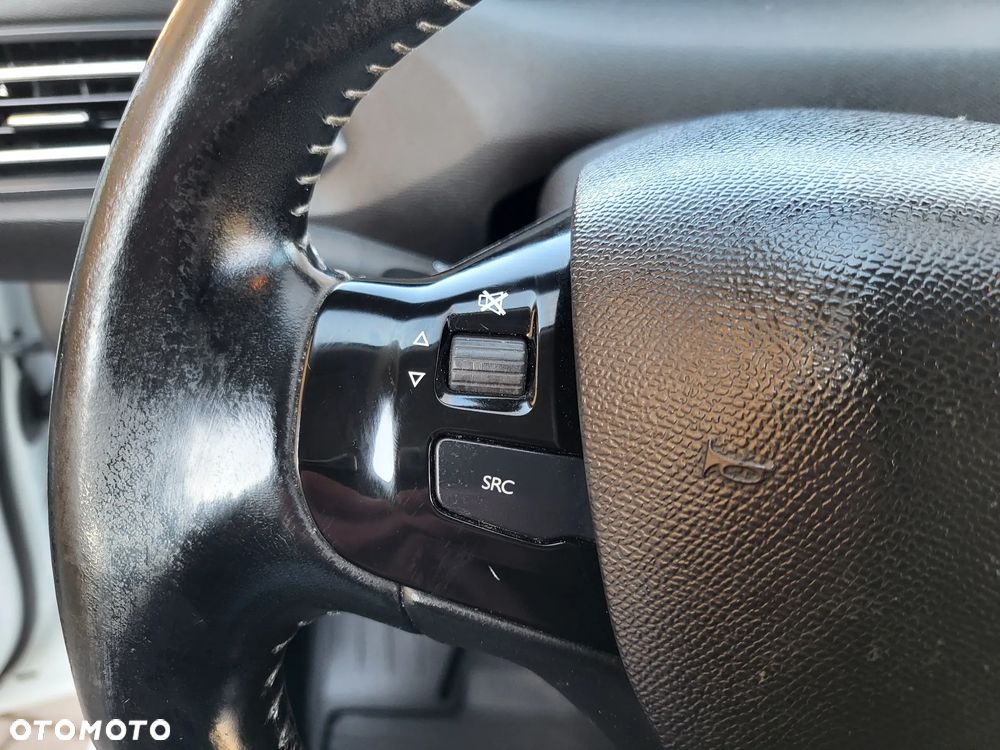 Peugeot 308 BlueHDi 130 Black Edition - 28