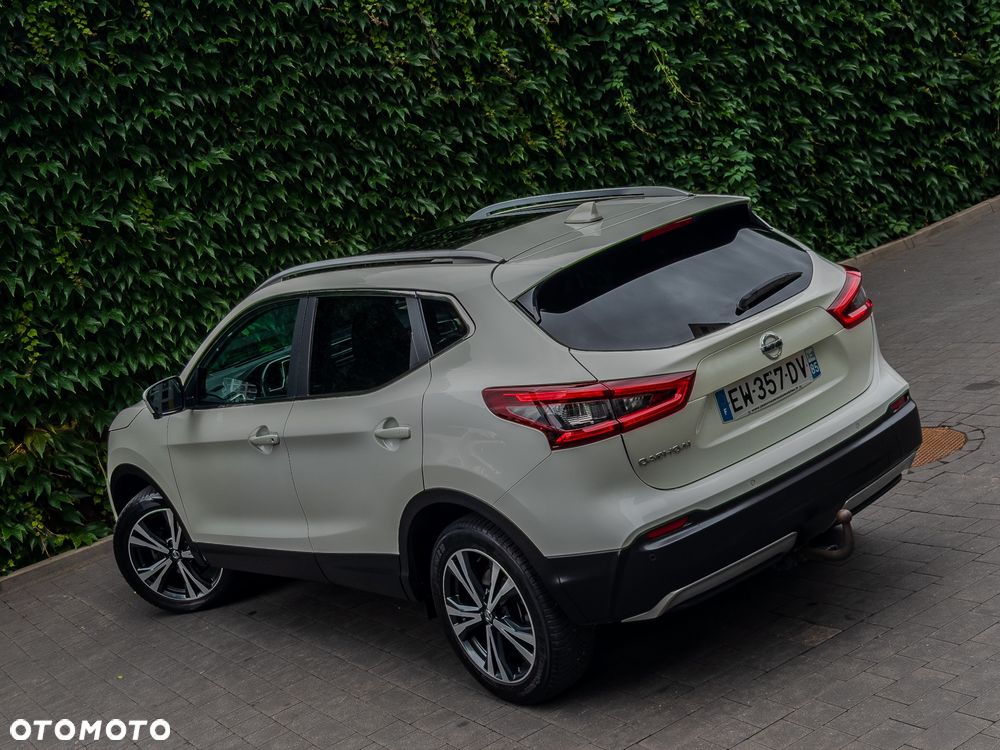 Nissan Qashqai 1.5 dCi DPF 360 - 17