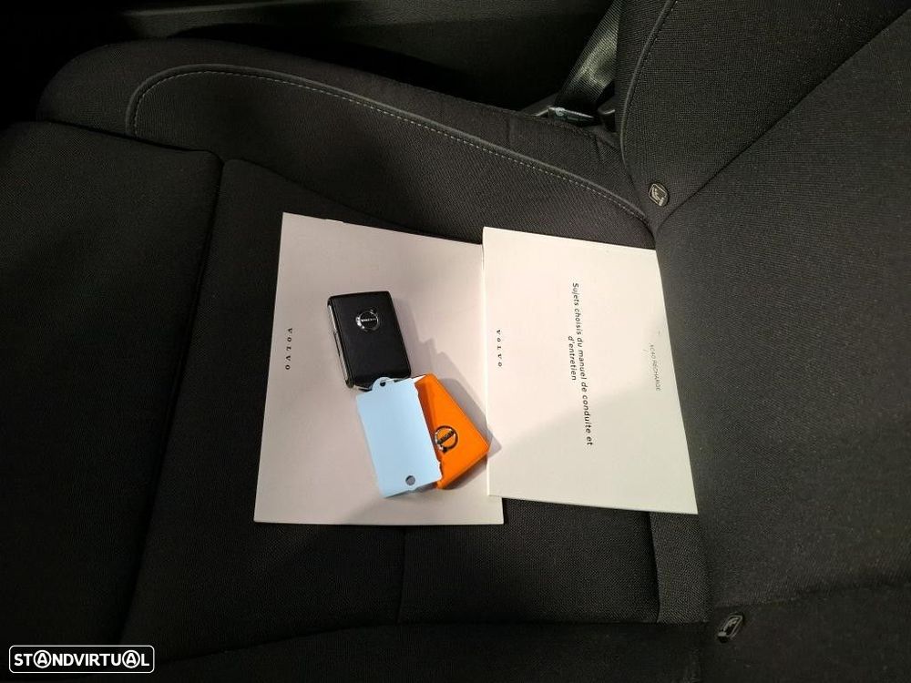 Volvo XC 40 Recharge Core - 5