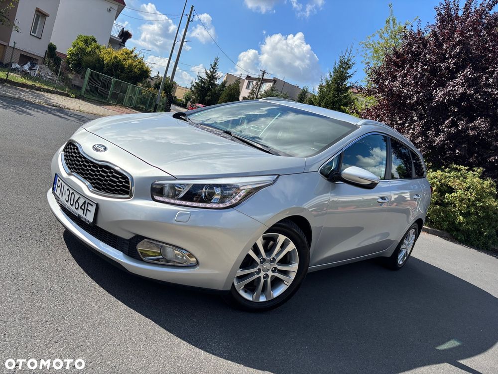 Kia Ceed 1.6 CRDi 128 Spirit - 4