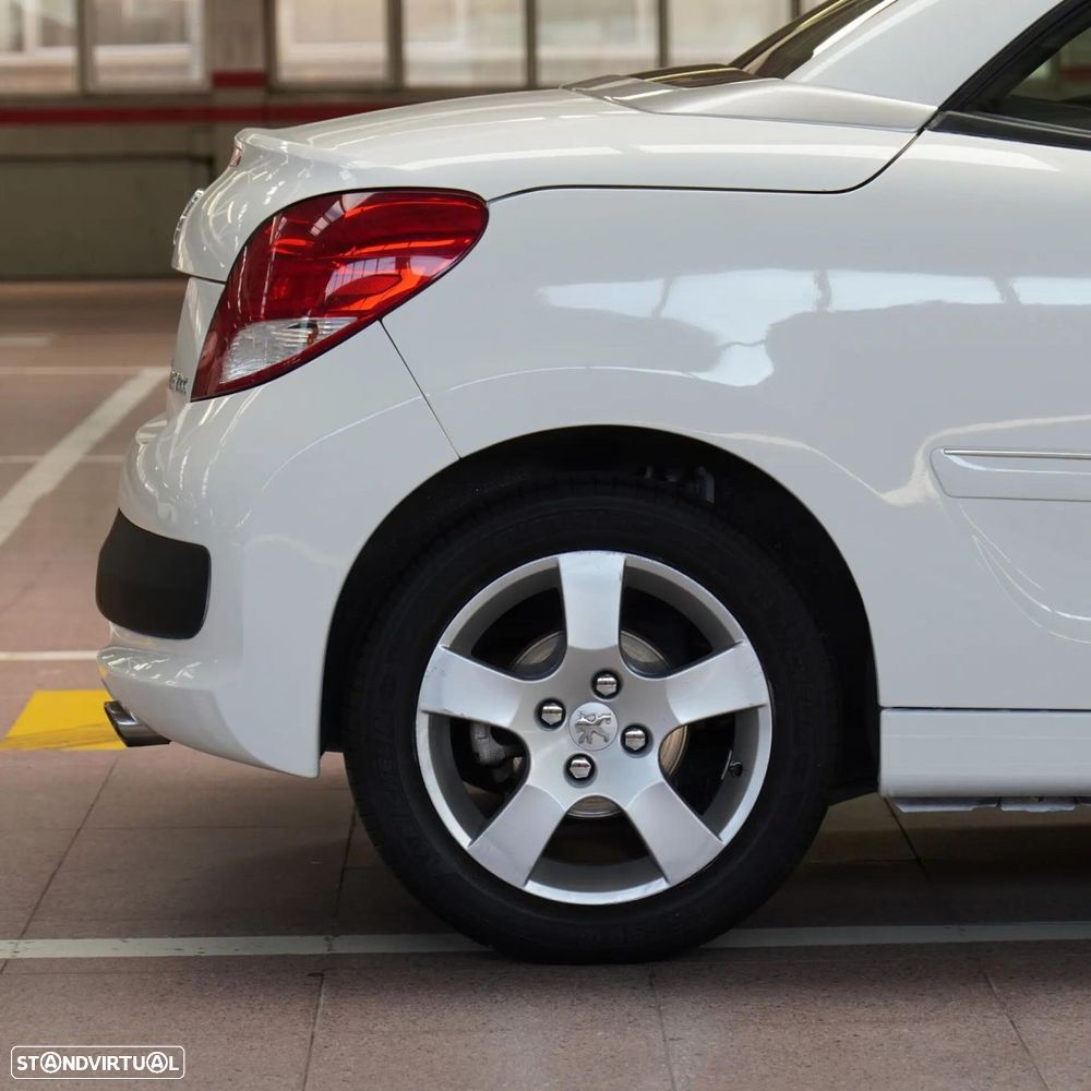 Peugeot 207 CC 1.6 SE 200 Anos - 33