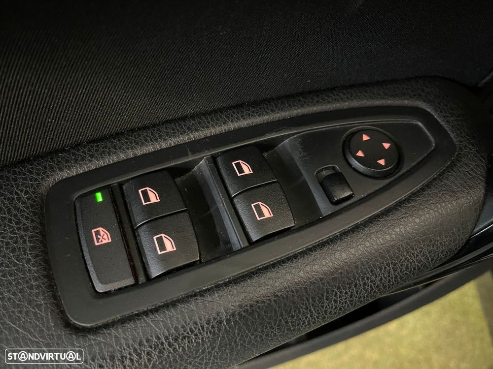 BMW 116 d Sport Line - 34