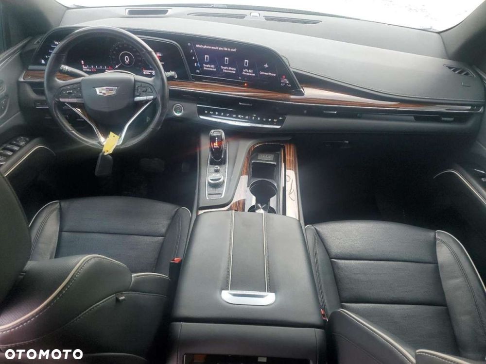 Cadillac Escalade - 9