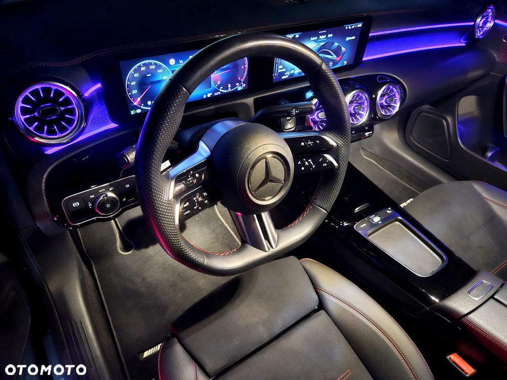 Mercedes-Benz CLA 180 d AMG Line 8G-DCT - 25