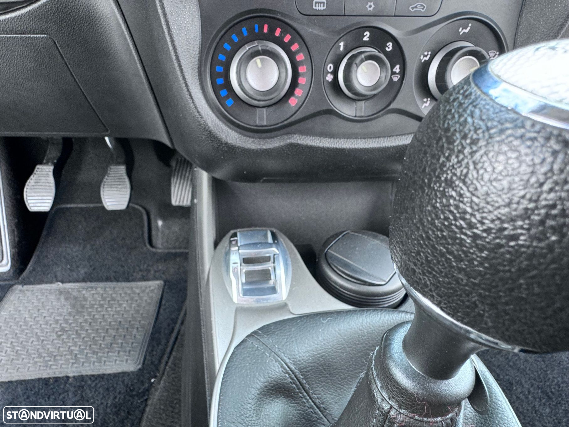Alfa Romeo MiTo 1.3 JTD Progression S&S - 26