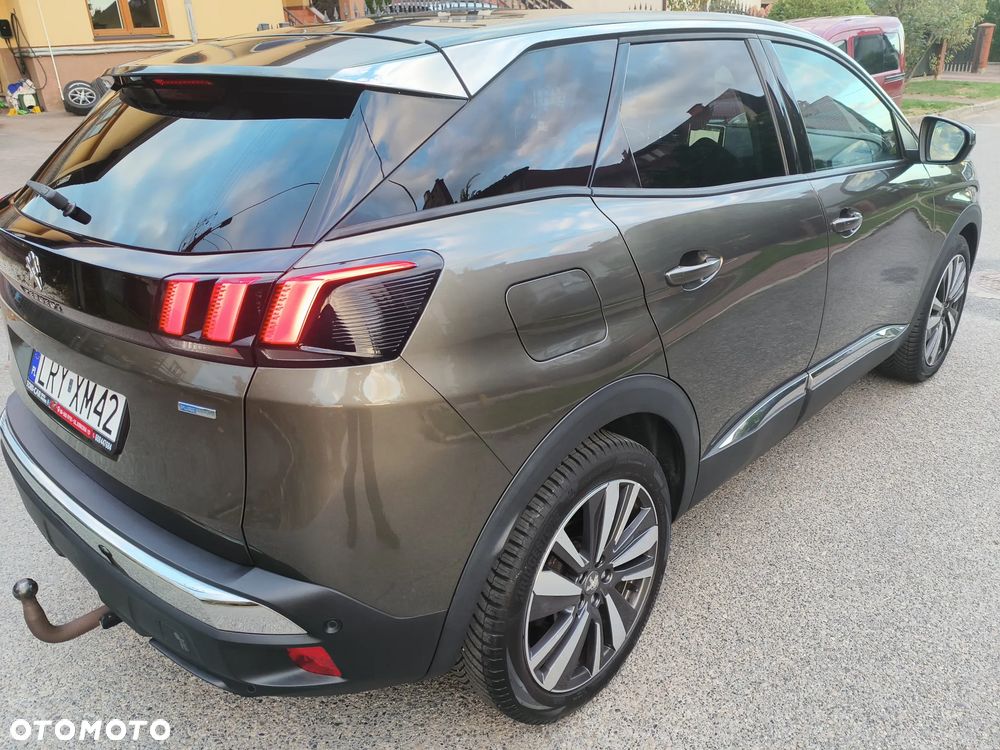 Peugeot 3008 1.2 PureTech Allure S&S - 32
