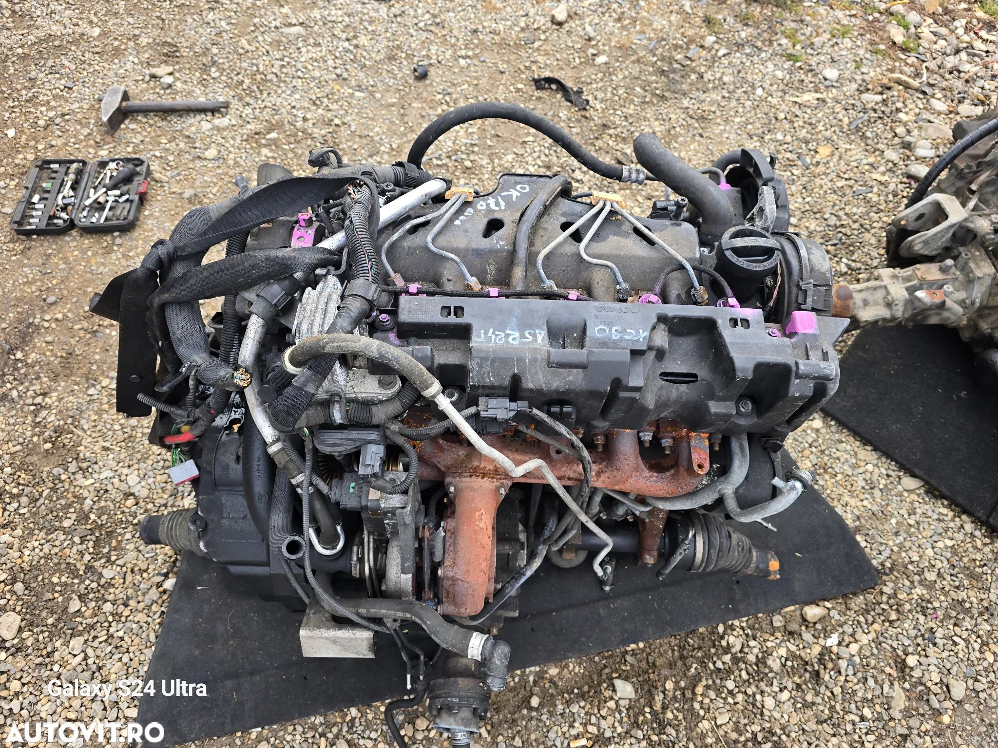 Motor Volvo XC90  2.4 EURO 4 tip D5224T AN 2009 - 1