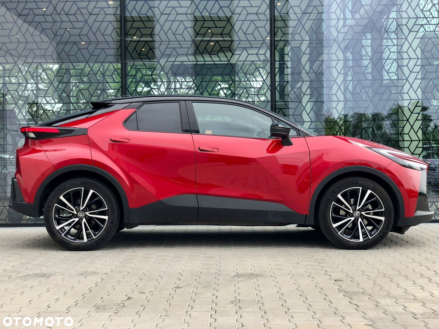 Toyota C-HR - 4