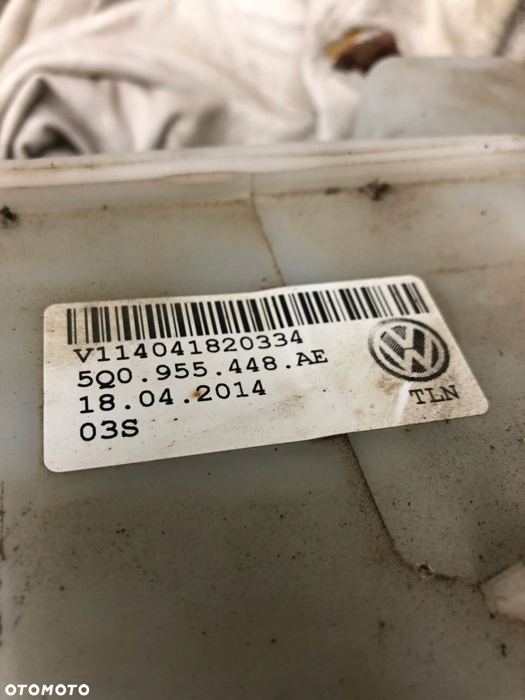 ZBIORNICZEK SPRYSKIWACZY AUDI VW SKODA 5Q0955453T 5Q0955448AE 1K6955651 - 6