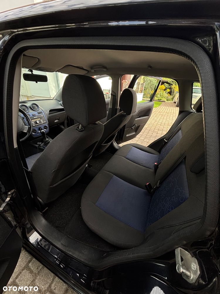 Ford Fiesta 1.3 - 14