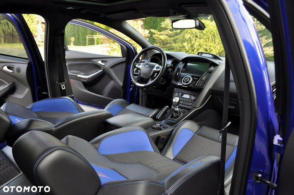 Ford Focus - 24