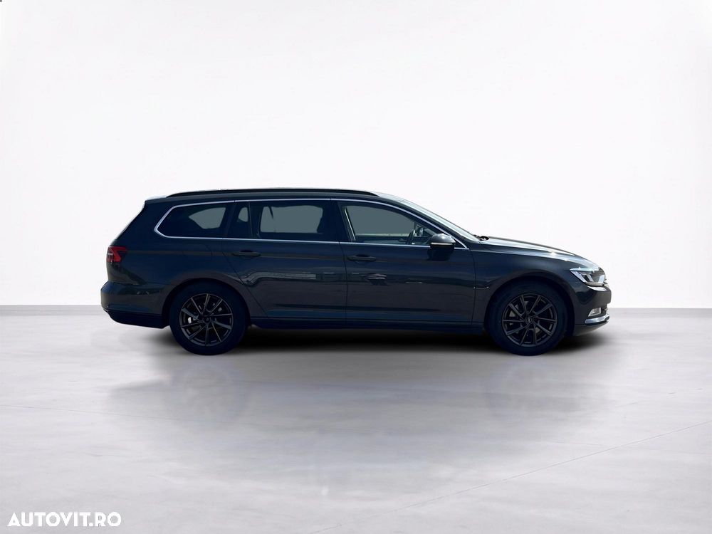 Volkswagen Passat - 8