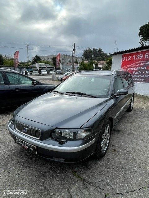 Volvo V70 D5 Nivel 2 - 1