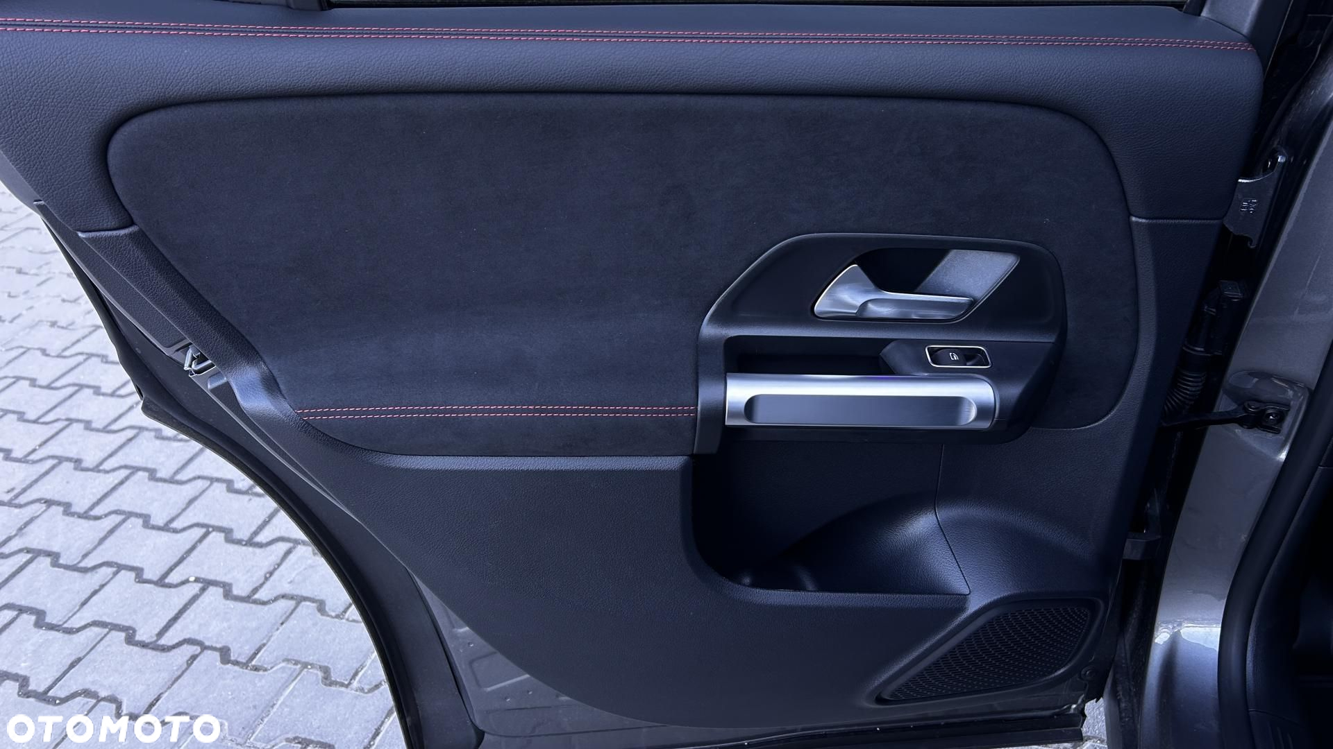 Mercedes-Benz GLB 200 AMG Line 7G-DCT - 21