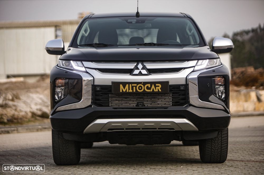 Mitsubishi L200 Pick Up 4x4 S&S Auto Cabine Dupla Select - 2