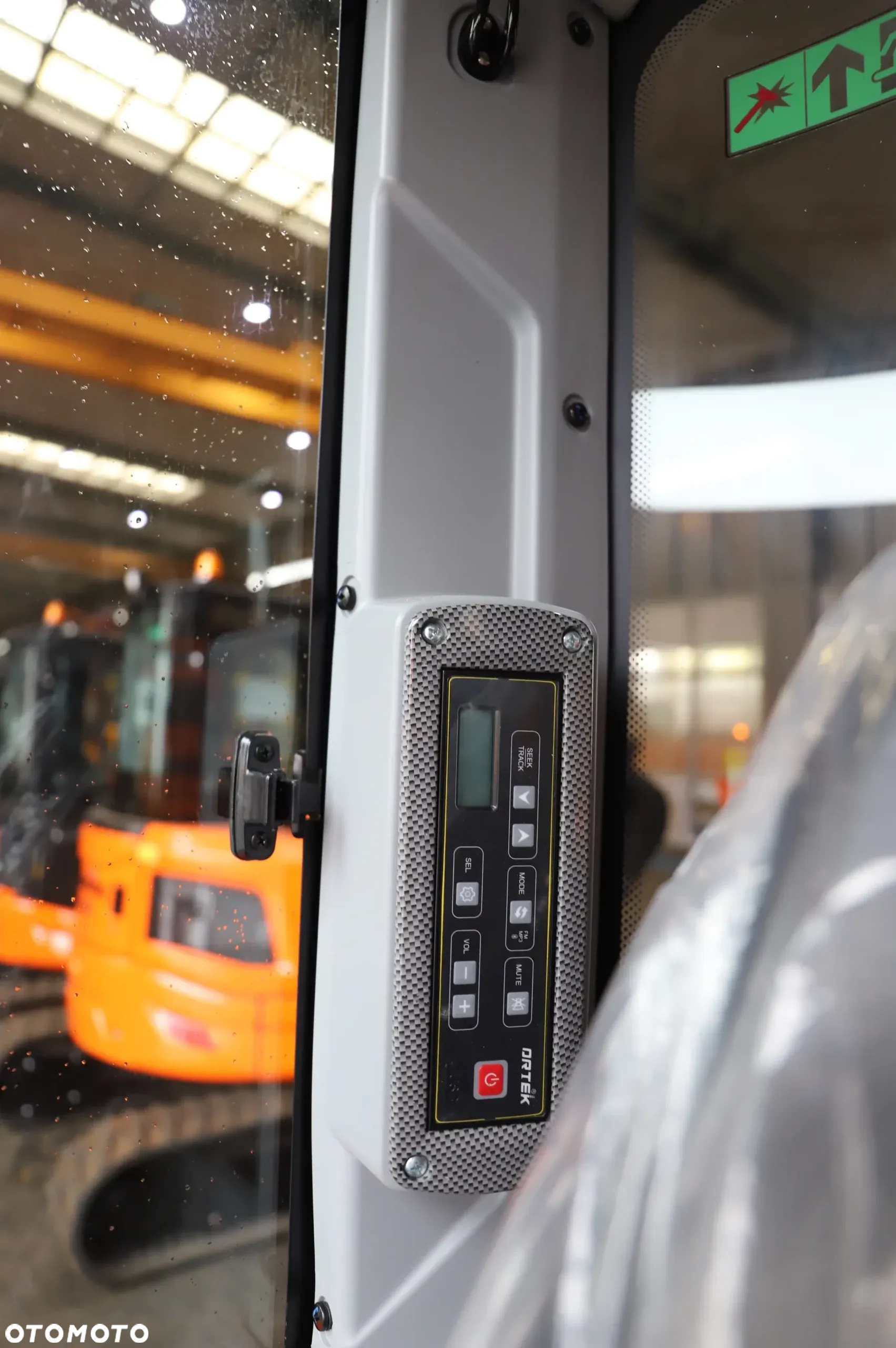 Lonking CDM6025 - 9