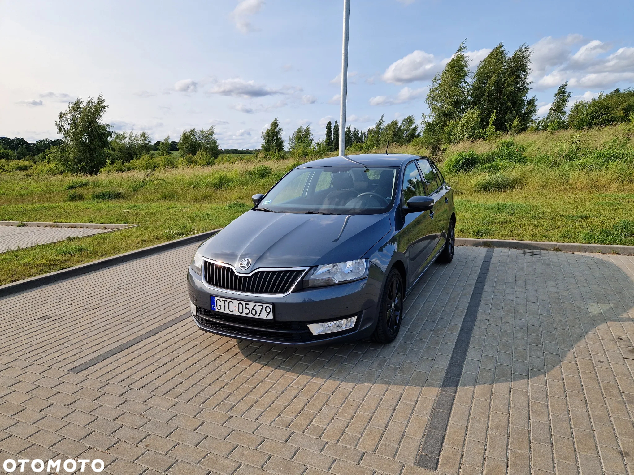 Skoda RAPID Spb 1.2 TSI Style - 2
