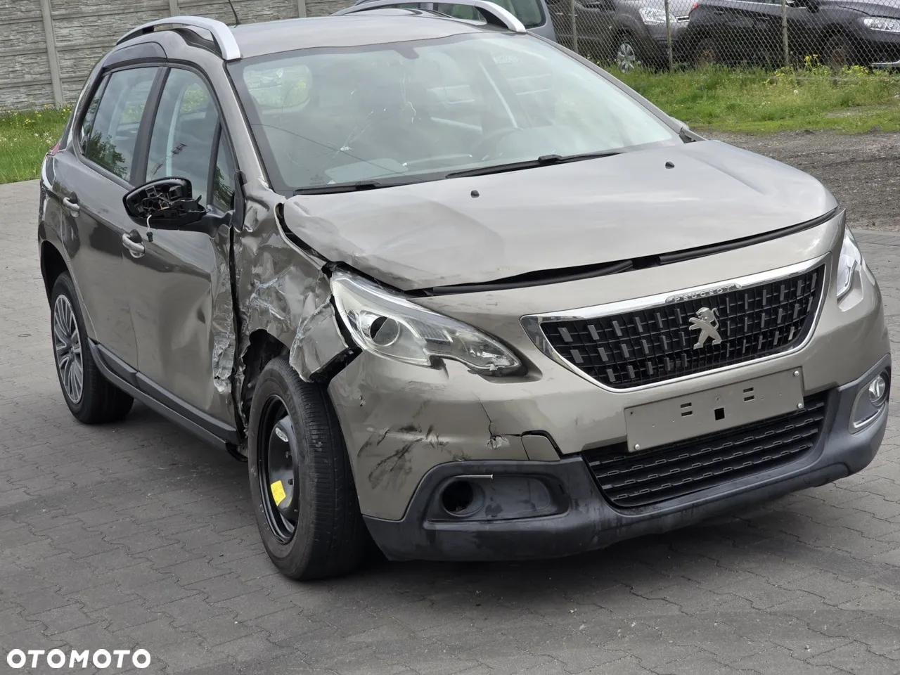 Peugeot 2008 PureTech 110 Stop&Start EAT6 Active - 7