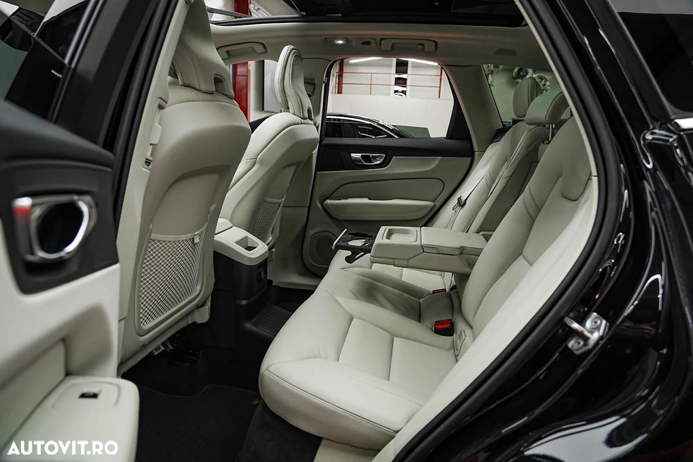 Volvo XC 60 Recharge T6 Twin Engine eAWD Inscription Expression - 6