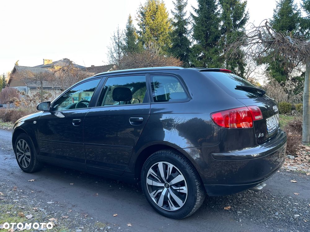 Audi A3 Sportback 2.0 TDI DPF Quattro Ambiente - 5