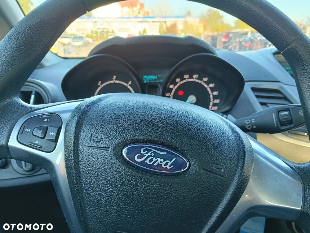 Ford Fiesta - 8