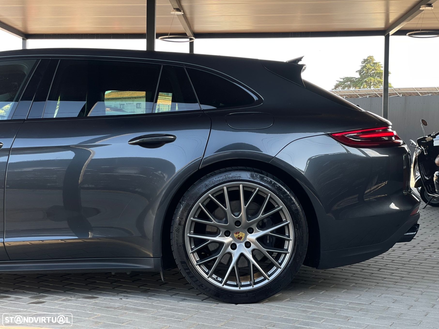 Porsche Panamera Sport Turismo 4 E-Hybrid - 6