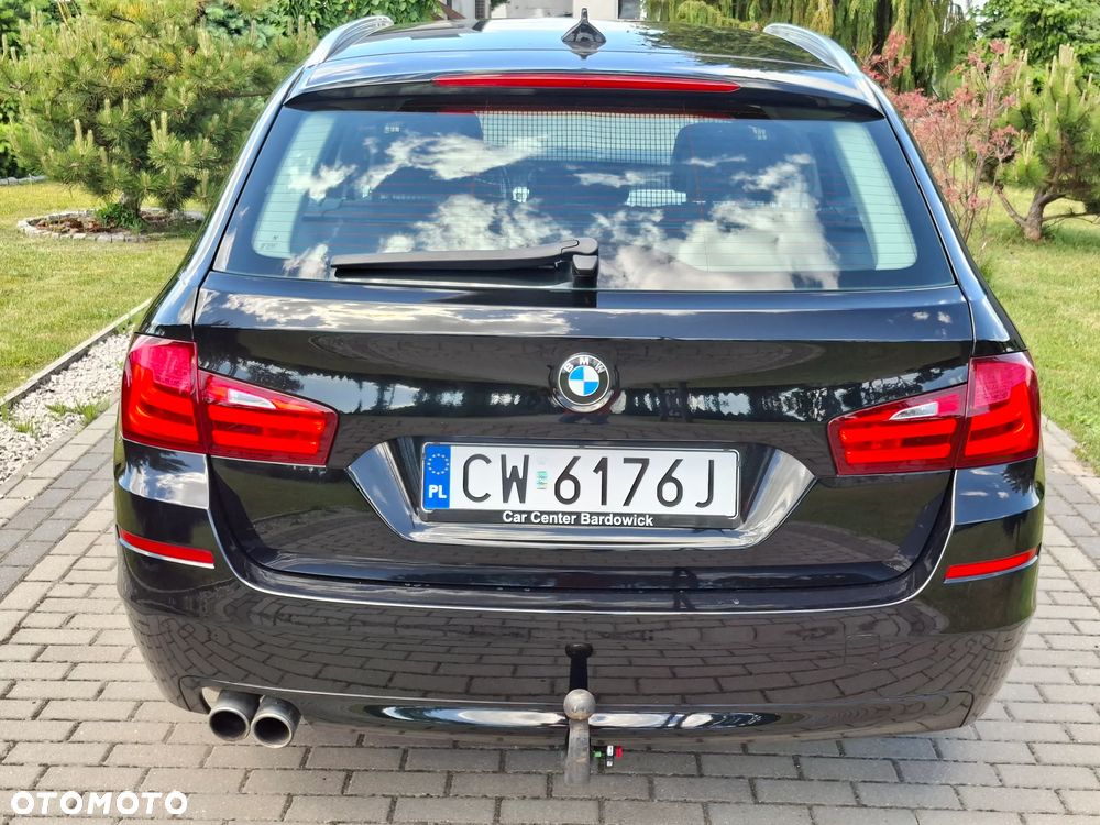 BMW Seria 5 528i - 29