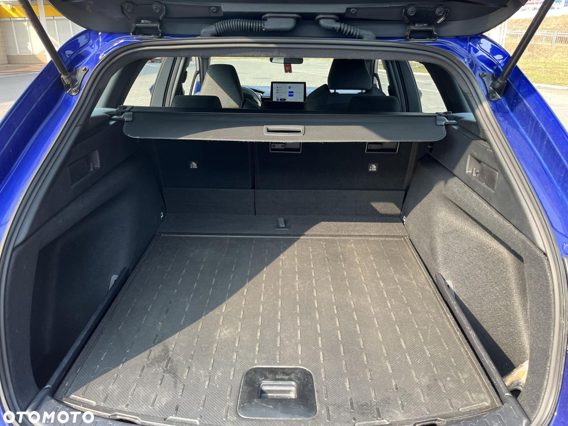 Toyota Corolla - 13