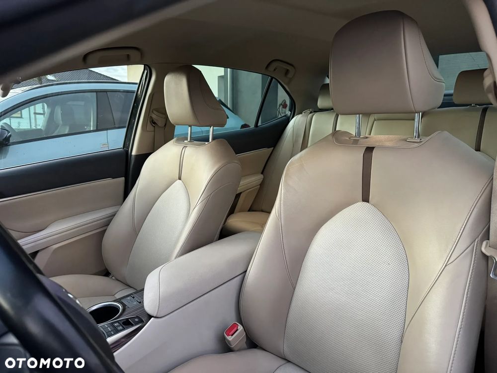 Toyota Camry 2019 photo 5