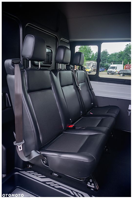 Ford Transit - 22