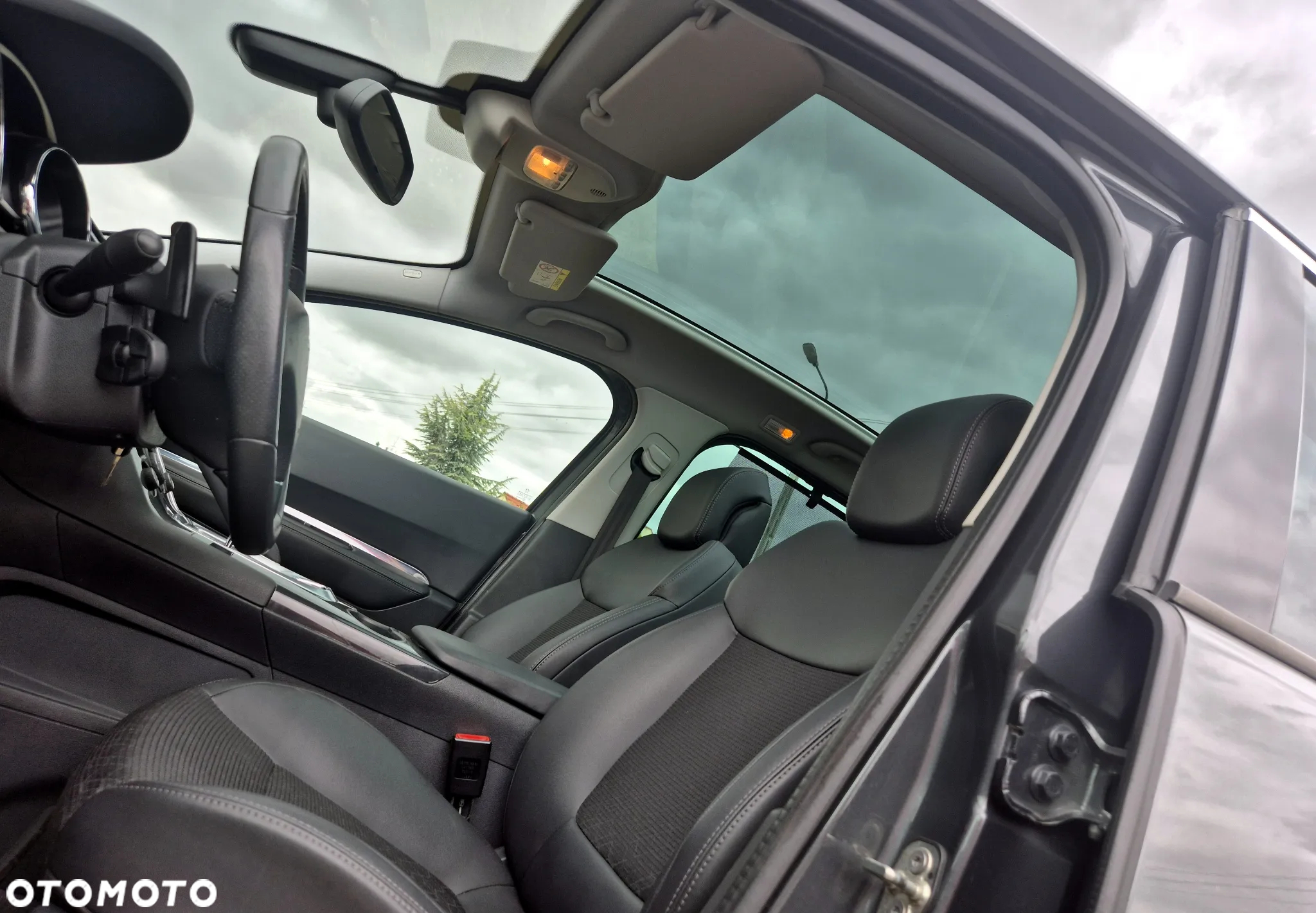 Peugeot 3008 HDi FAP 115 EGS6 Stop&Start Business-Line - 9