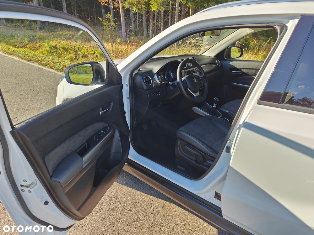 Suzuki Vitara 1.4 Boosterjet Premium 2WD - 17