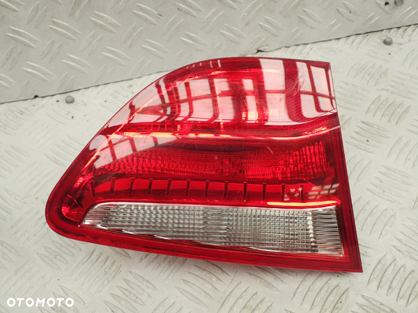 LAMPA TYLNA  LEWA SEAT EXEO  KLAPY 3R9945093