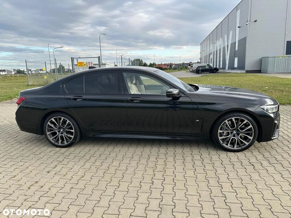 BMW Seria 7 740d xDrive mHEV sport - 4