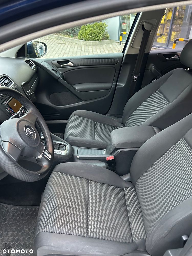Volkswagen Golf 1.6 TDI Highline DSG - 14