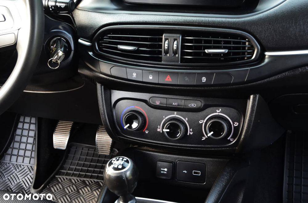 Fiat Tipo 1.4 T-Jet Mirror - 33