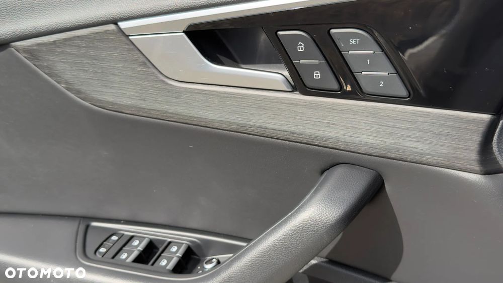 Audi A4 Limousine 40 TFSI quattro S tronic - 14