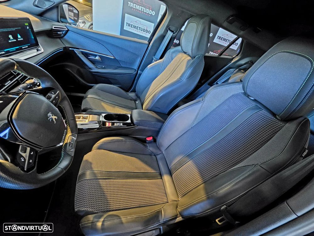 Peugeot e-2008 GT - 16