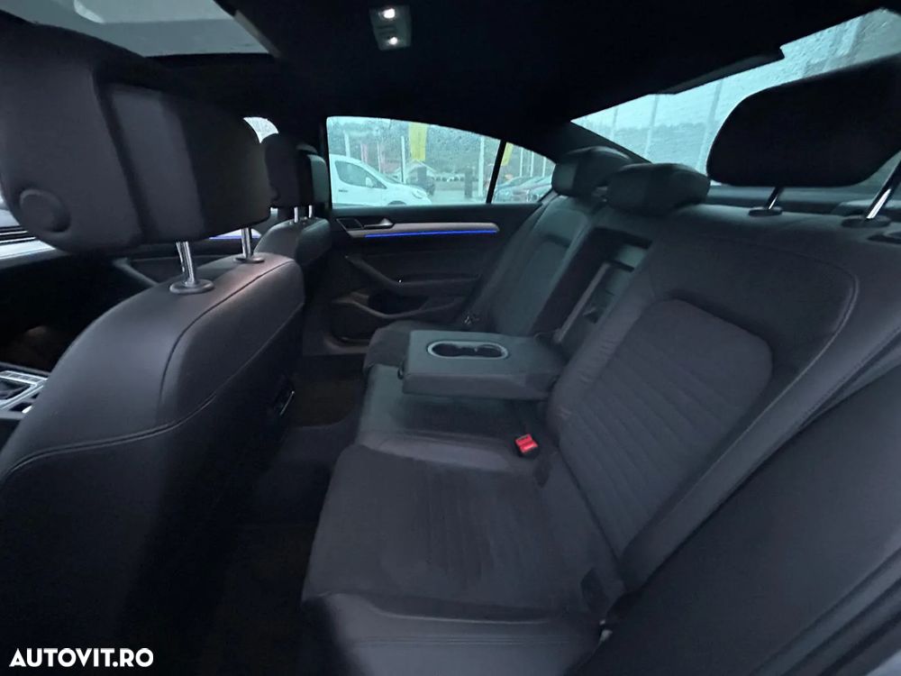 Volkswagen Passat - 13