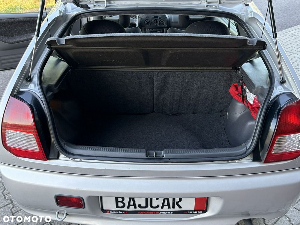 Mitsubishi Colt - 11