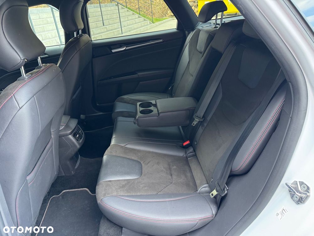 Ford Mondeo 2.0 EcoBlue ST-Line - 26