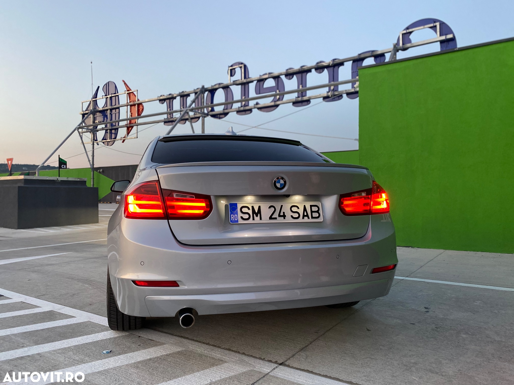 BMW Seria 3 320d Aut. - 6