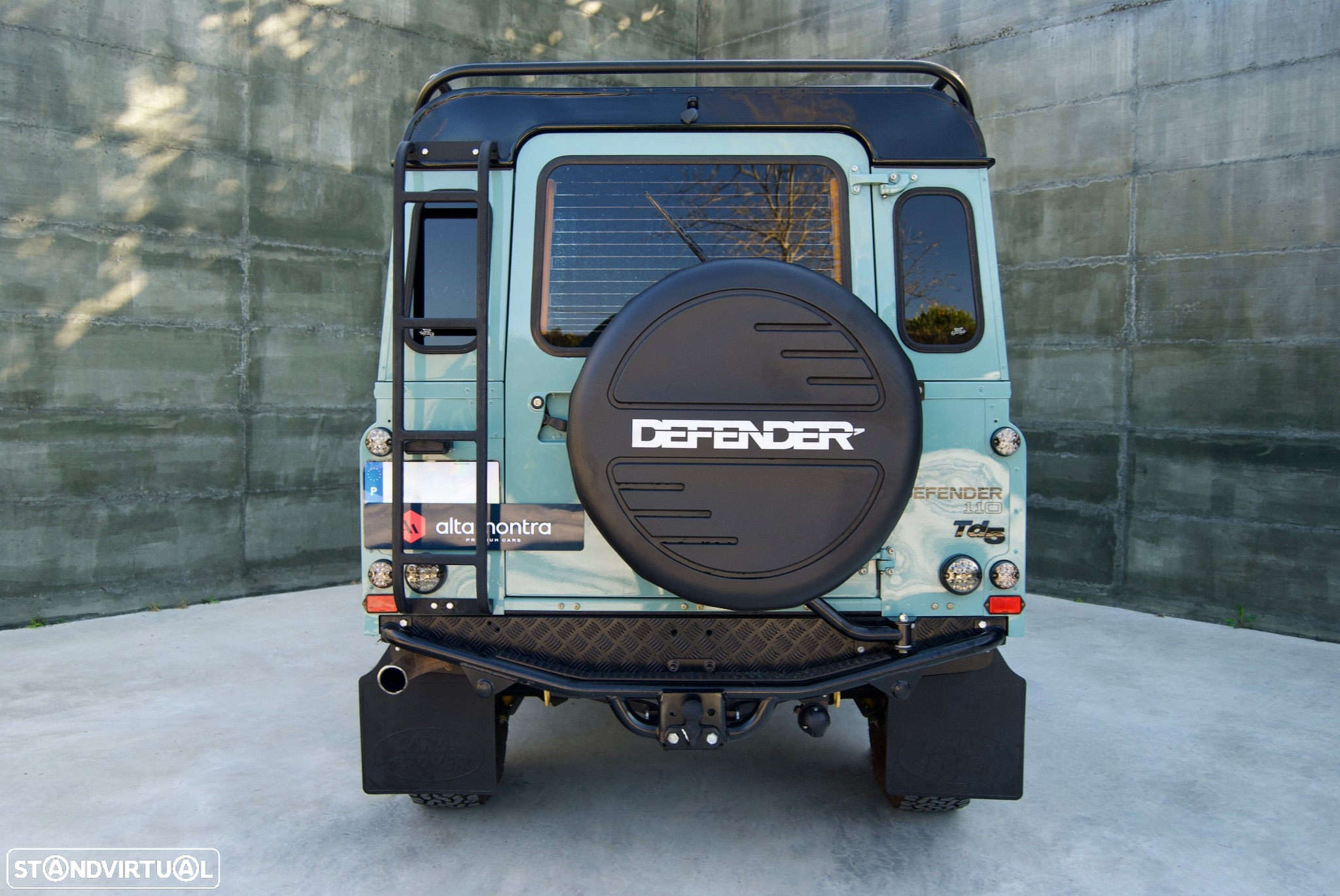 Land Rover Defender 110 2.5 TD5 Metal Top - 12
