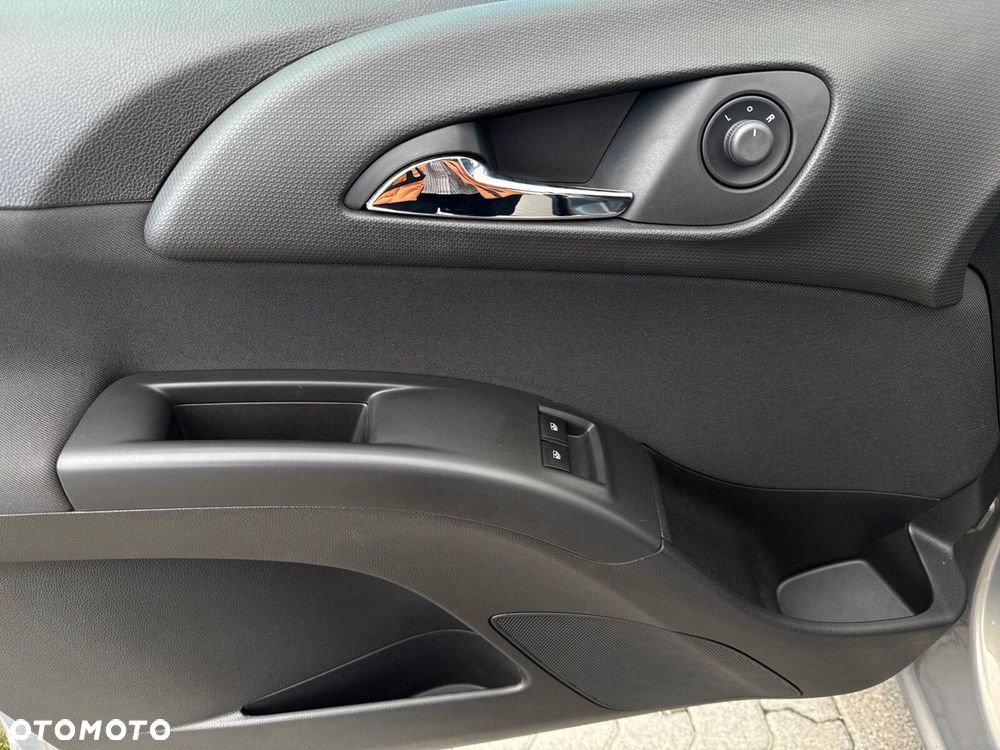 Opel Meriva - 9