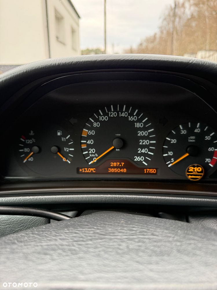 Mercedes-Benz CLK 320 - 13