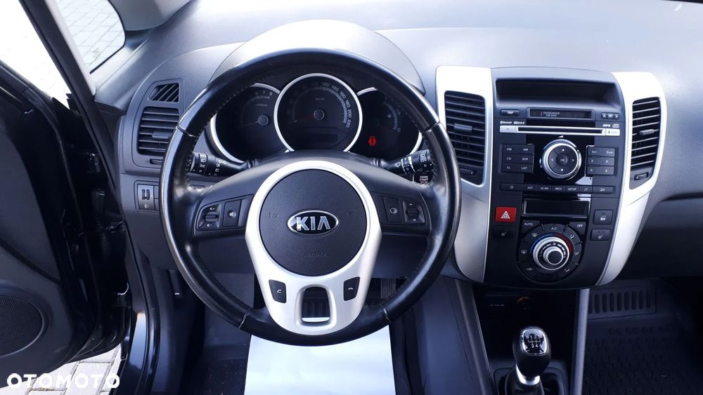 Kia Venga 1.6 CVVT Dream-Team Edition - 19