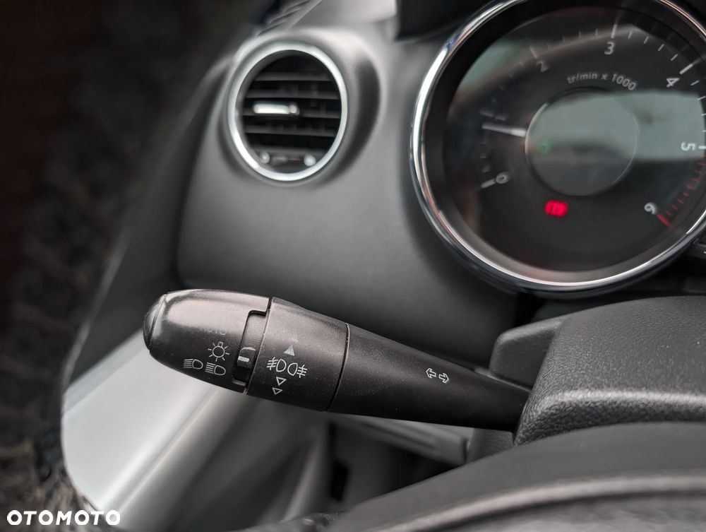 Peugeot 3008 2.0 HDi Premium+ - 24